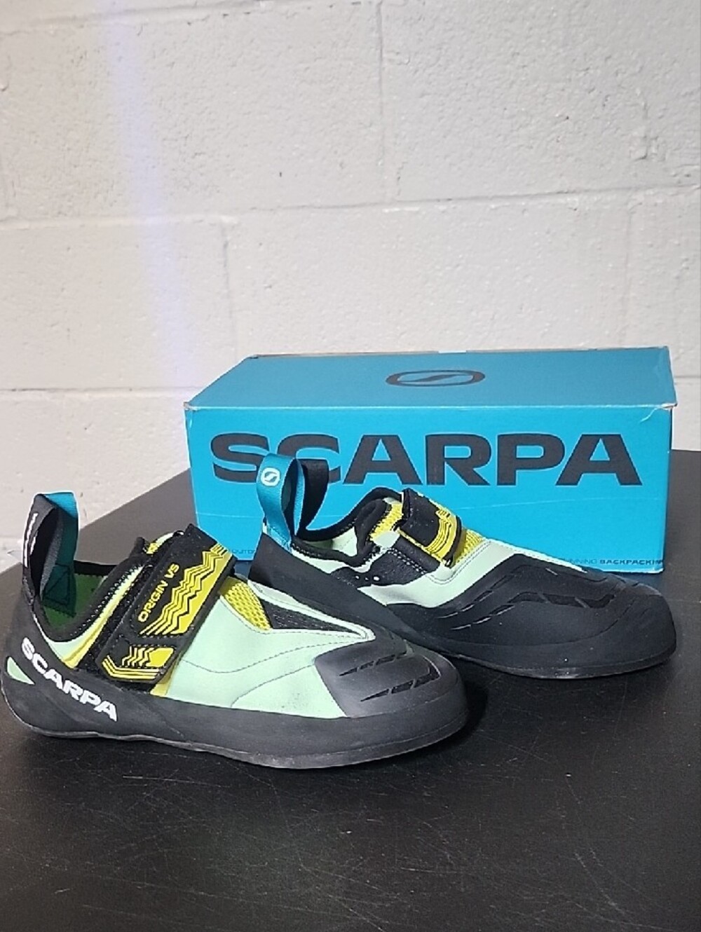 Scarpa Origin Climbing Shoes in Black and Lime Green - Picture 6 of 7